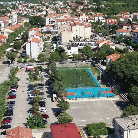 Meerblick-wohneinheit 8 Personen Am Zentrumsrand Lägenhet Novi Vinodolski